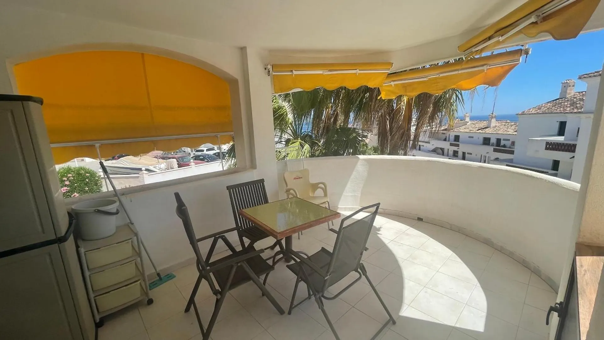 Apartamento Torrequebrada Vista Al Mar ベナルマデナ 0*,  スペイン